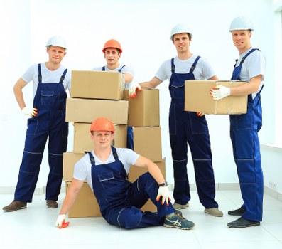 Student removals support in Earls Court near local flats and shared housing