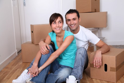 Larger flat move in Earls Court showing cubic-yard pricing options