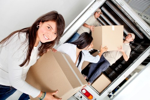 Packing and relocation service details for Earls Court movers