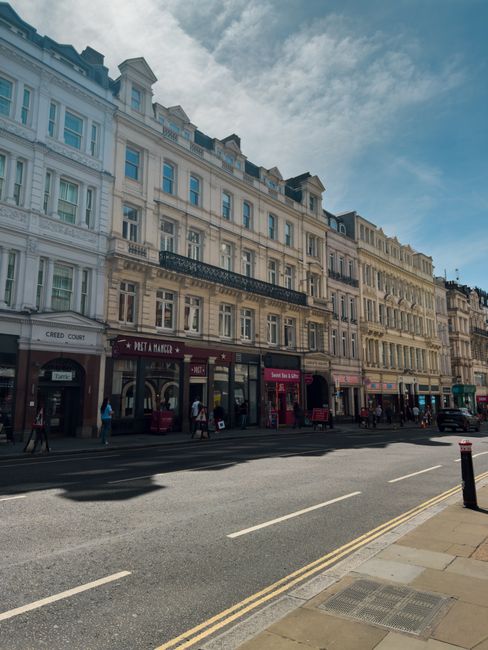 Earls Court office removals for Kensington businesses SW5